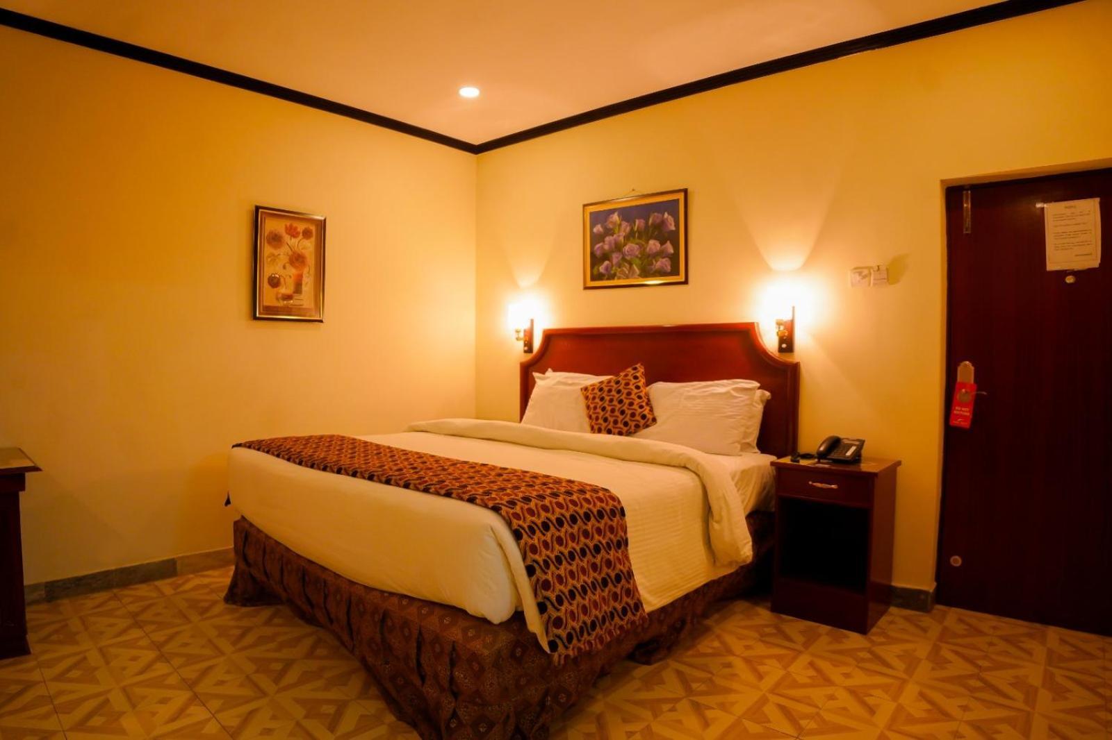 Indus Hotel Hyderabad Exterior photo