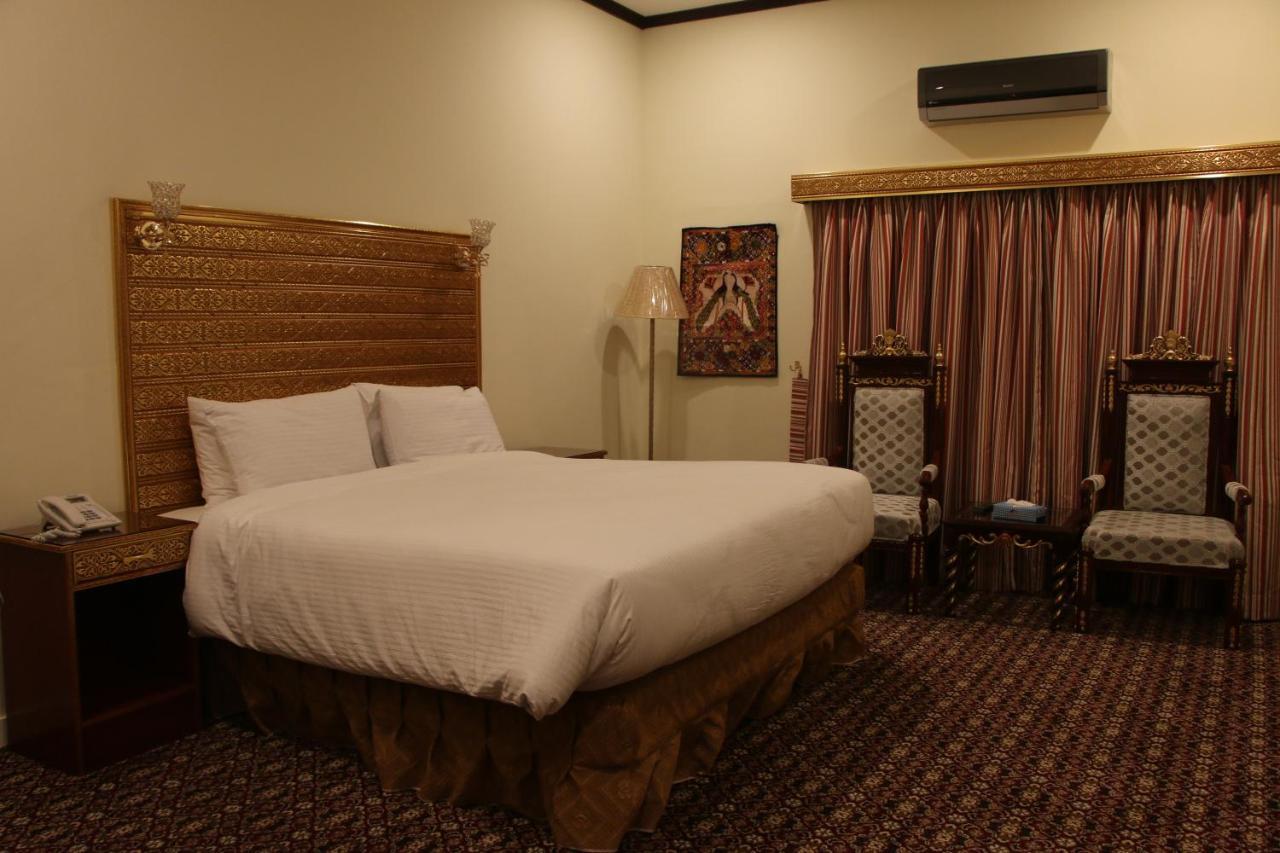 Indus Hotel Hyderabad Exterior photo