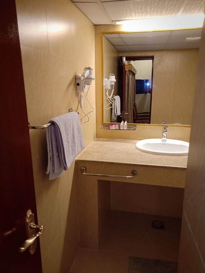 Indus Hotel Hyderabad Exterior photo